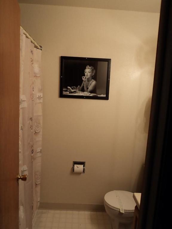 Tall Corn Inn Shenandoah Room photo